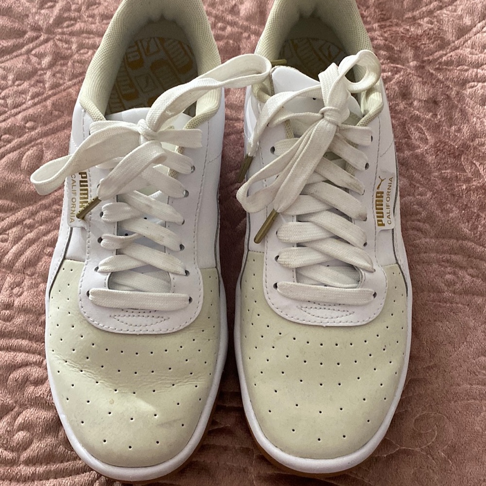 Like new pumas 9.5 womens